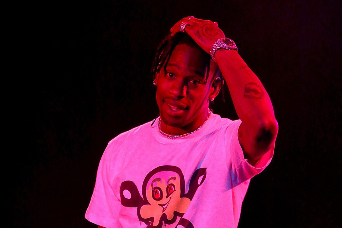 Travis Scott Offers to Replace Fan’s Lost AirPods and Now Everyone Is Asking Travis to Buy Them Things