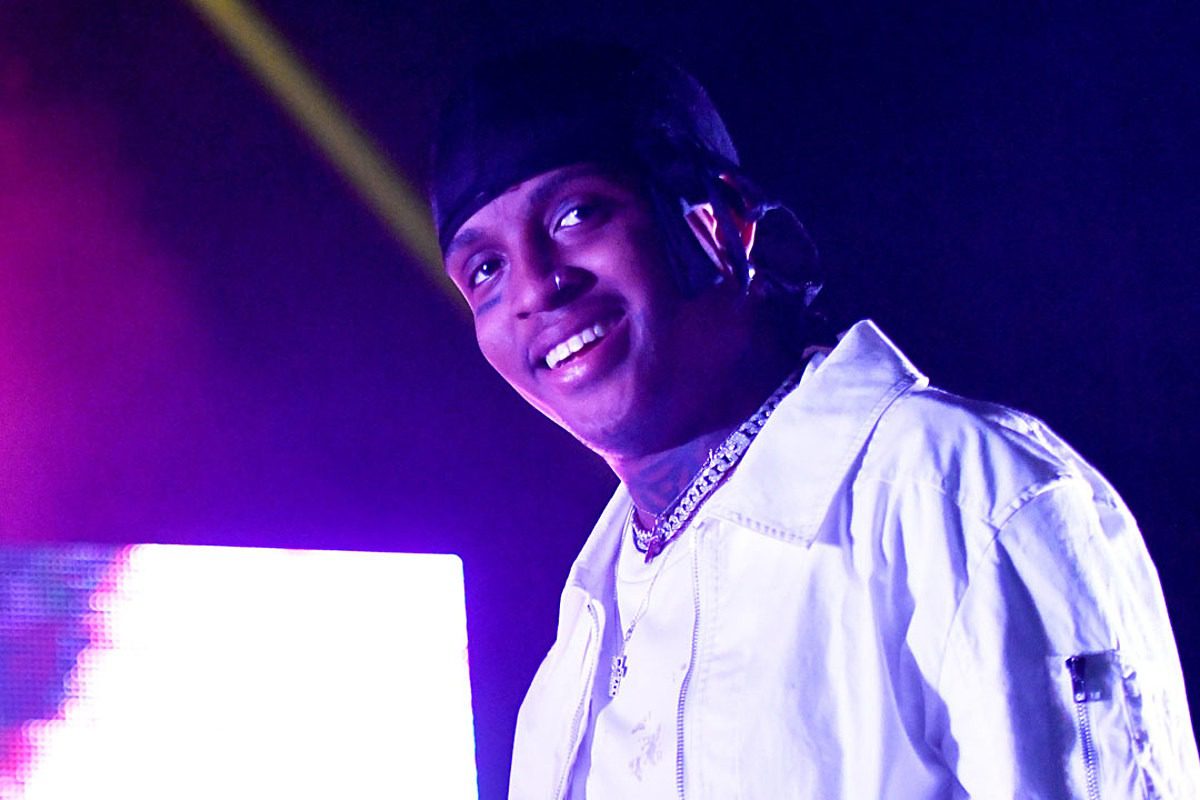 Here Are 20 Signs You're a Ski Mask The Slump God Fan