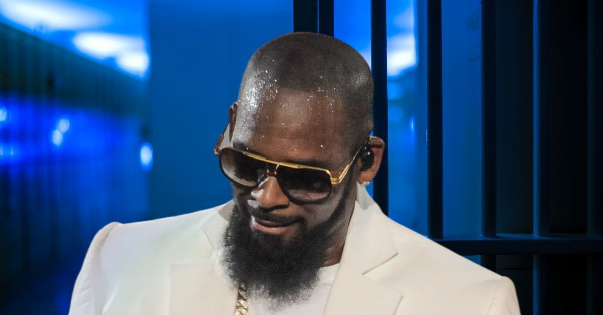EXCLUSIVE: R. Kelly Calls Lawyers From Prison Shower; Begs For Pretrial Release