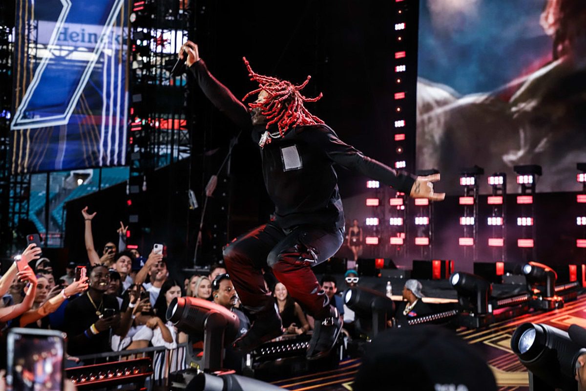 Trippie Redd Jumps Into Crowd and Things Go Wrong Quick – Watch