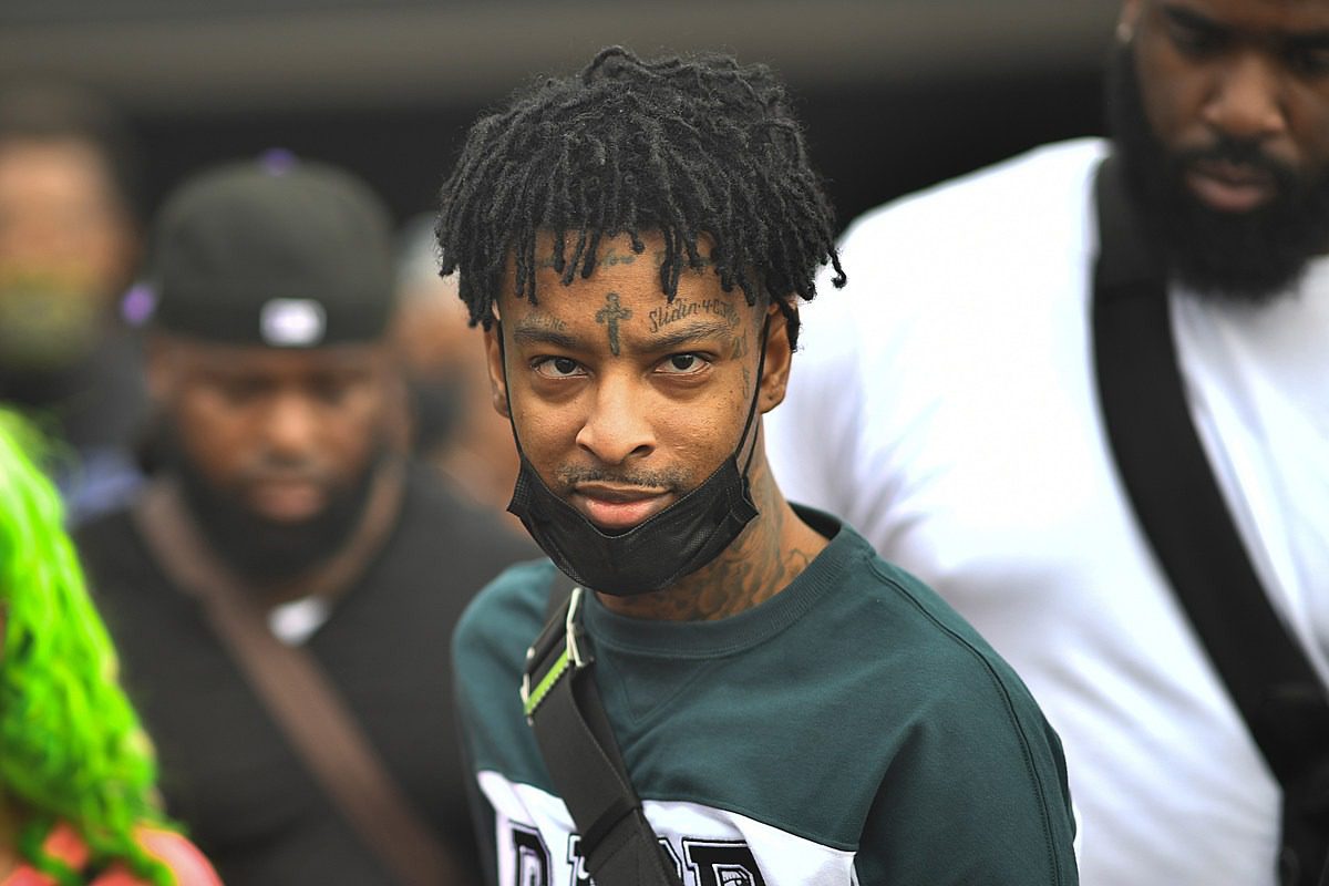 21 Savage Says It’s Fine for Men to Cheat Because They’re Conquering a Woman, But Women Can’t Cheat