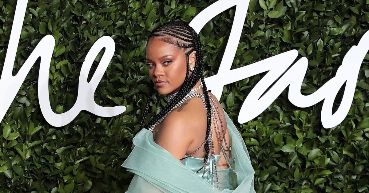 Rihanna Not Comfortable Being Labeled An Icon
