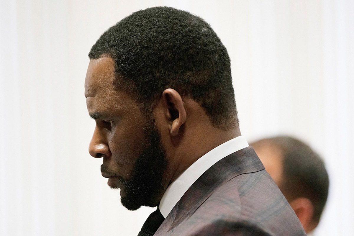 YouTube Deletes R. Kelly Videos Following Sex Crimes Conviction