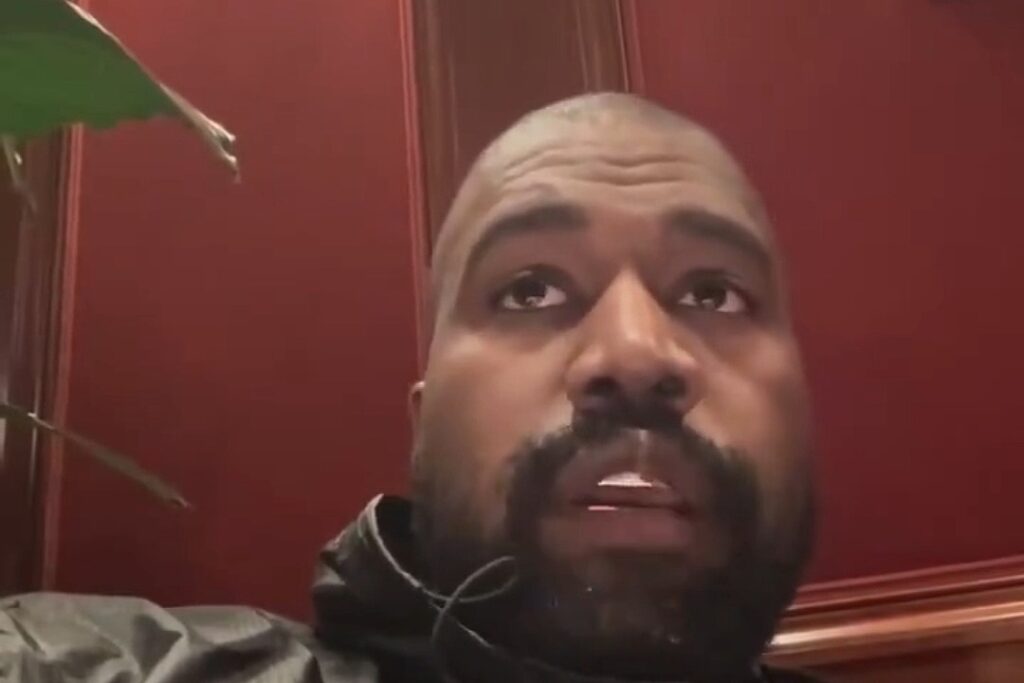 Kanye West Tells People Not to Buy ‘Fake’ Yeezys