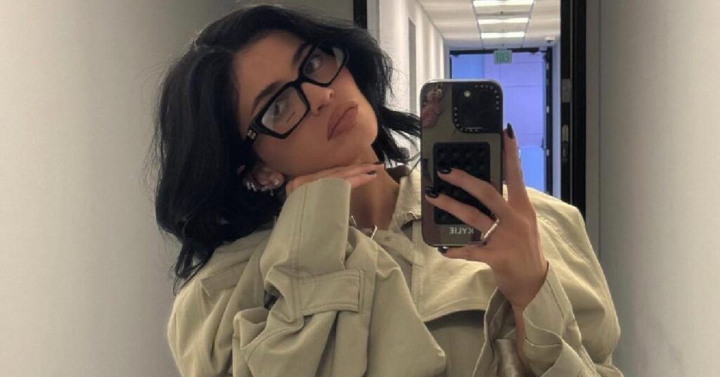 Kylie Jenner Fans Gush Over Her Nerdy Girl Look as Makeup Mogul Shows Off New Glasses and Trench Coat: Photos