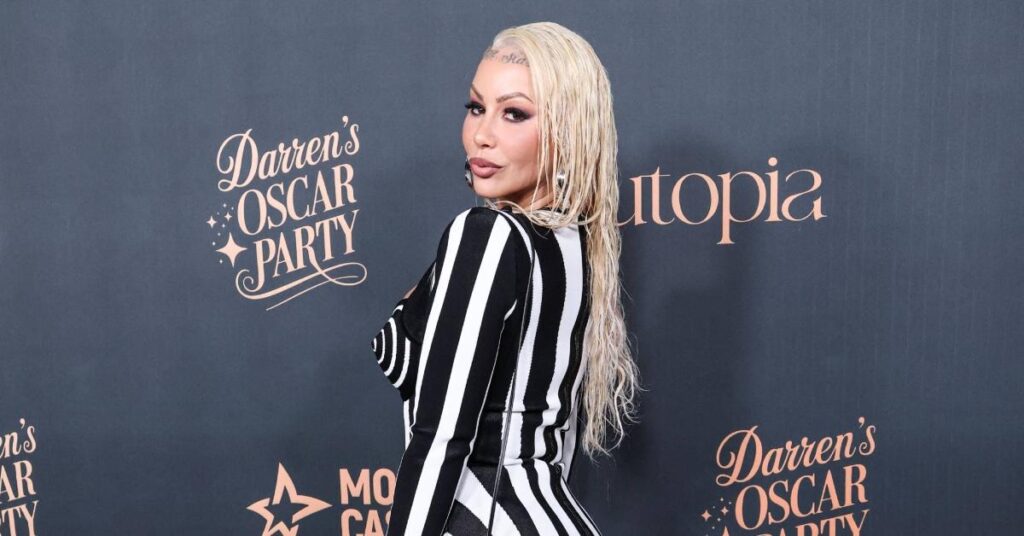 Amber Rose Shocks Fans With Completely Unrecognizable Appearance in New Photos: ‘Looks Like a Mix of Kourtney Kardashian and Christina Aguilera’