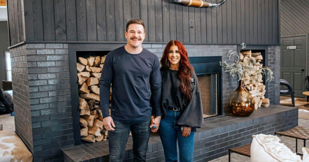 Chelsea and Cole DeBoer ‘Excited’ for Viewers to Watch Season 3 of ‘Down Home Fab’: ‘We Want to Do It Forever’