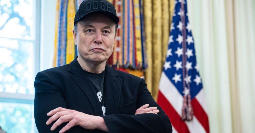 Elon Musk’s Mysterious Black Eye Sparks Speculation During White House Farewell