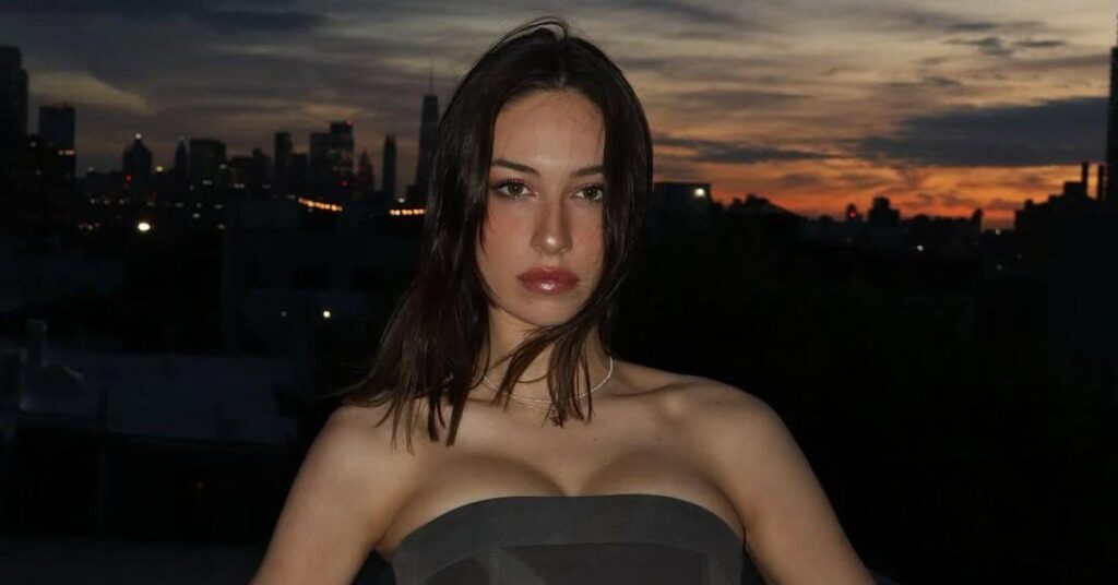 Photo of Elsie Hewitt