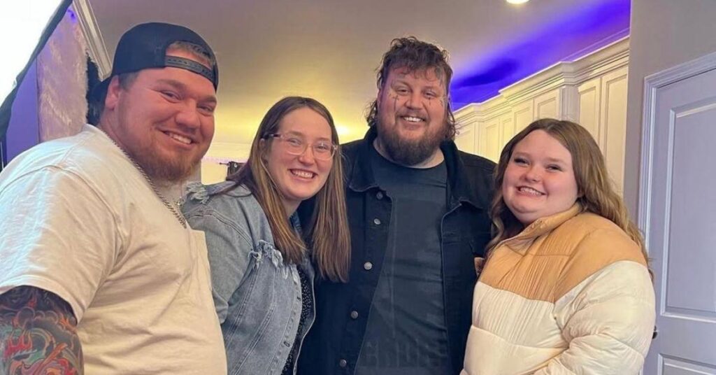 Photo of Josh Efird, Lauryn Efird, Jelly Roll and Alana Thompson