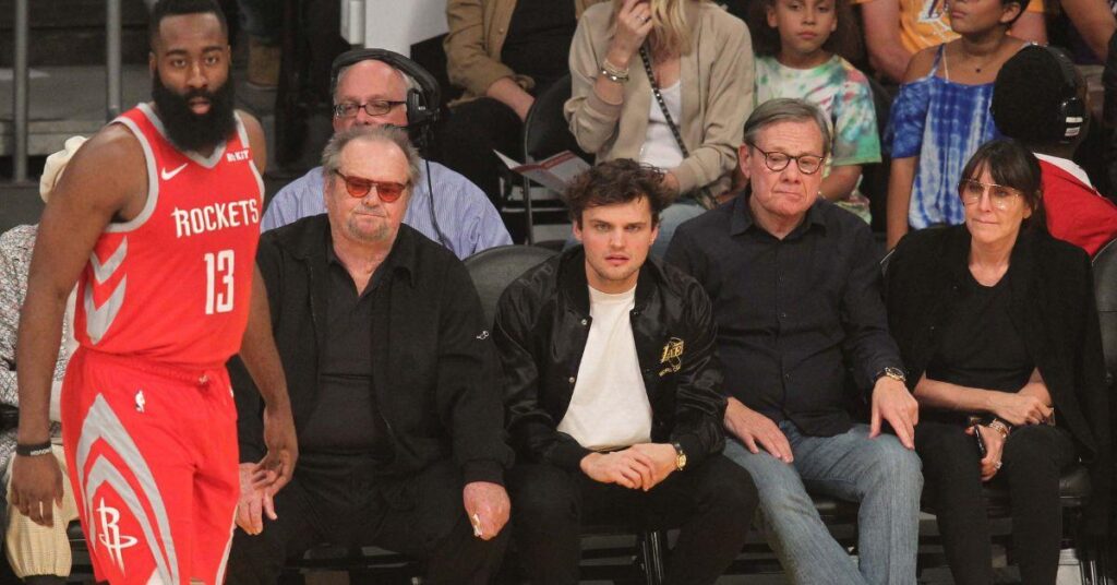 Photo of James Harden, Jack Nicholson, Raymond Nicholson, Michael Oviitz and Tamara Mellon.