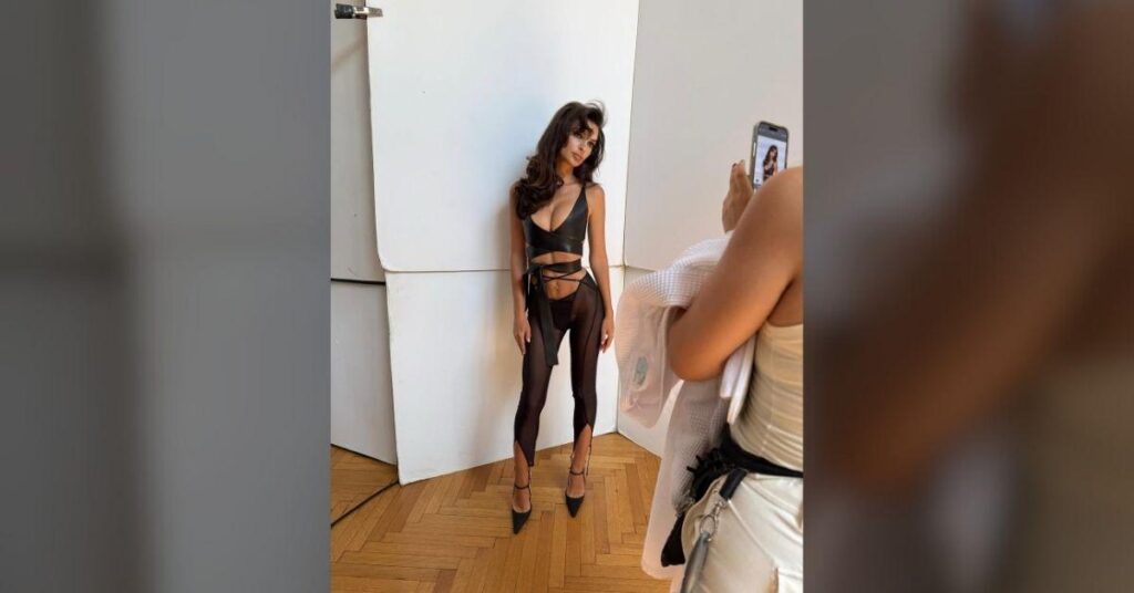 Photo of Emily Ratajkowski filed for divorce from Sebastian Bear-McClard in 2022.