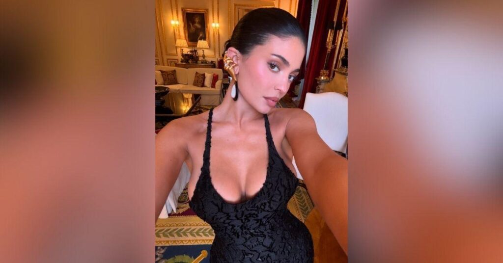 kylie jenner best braless moments photos