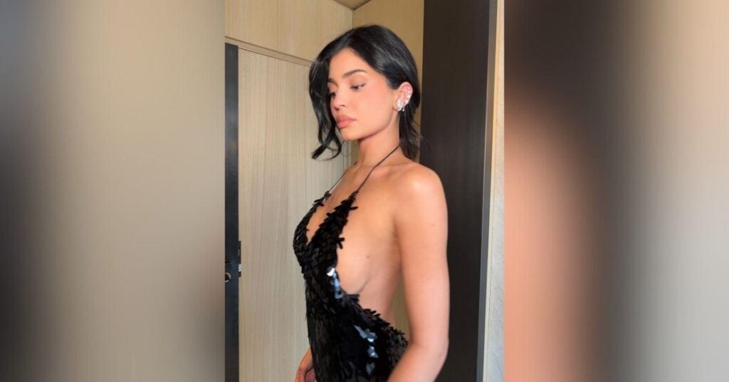 kylie jenner best braless moments photos