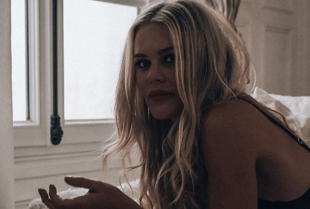 Kelly Monrow’s “Fighter” Captures Resilience Through Vulnerability
