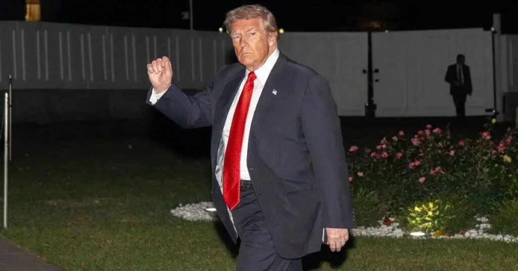 Photo of President Donald Trump's approval rating remains low despite his claims.