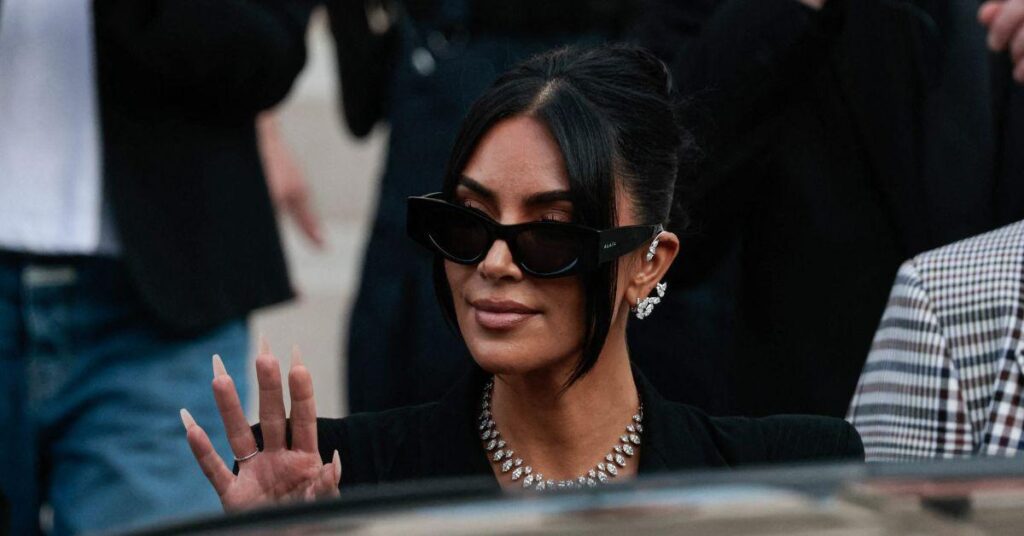 image of Kim Kardashian completed her law studies after six years.