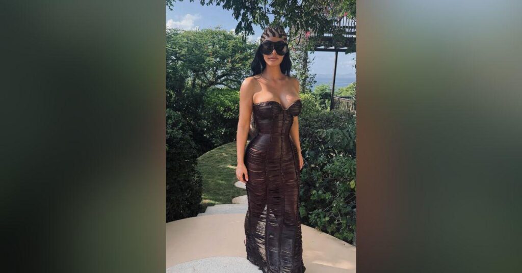 Image of Kim Kardashian stars in 'All's Fair.'