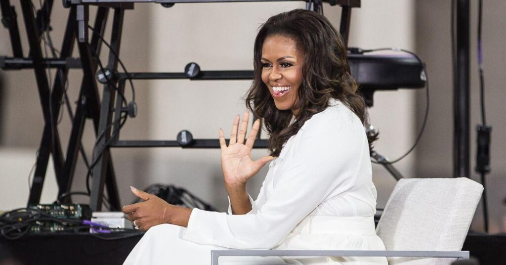 Photo of Hillary Clinton also slammed the decision to demolish the East Wing of the White House.