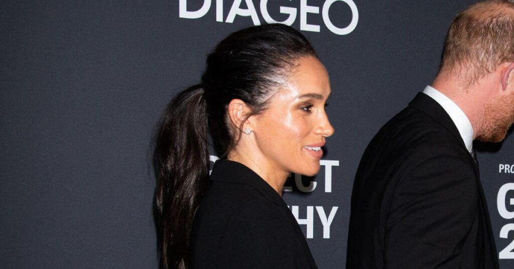 Photo of The body language expert compared Prince Harry to Travis Kelce.