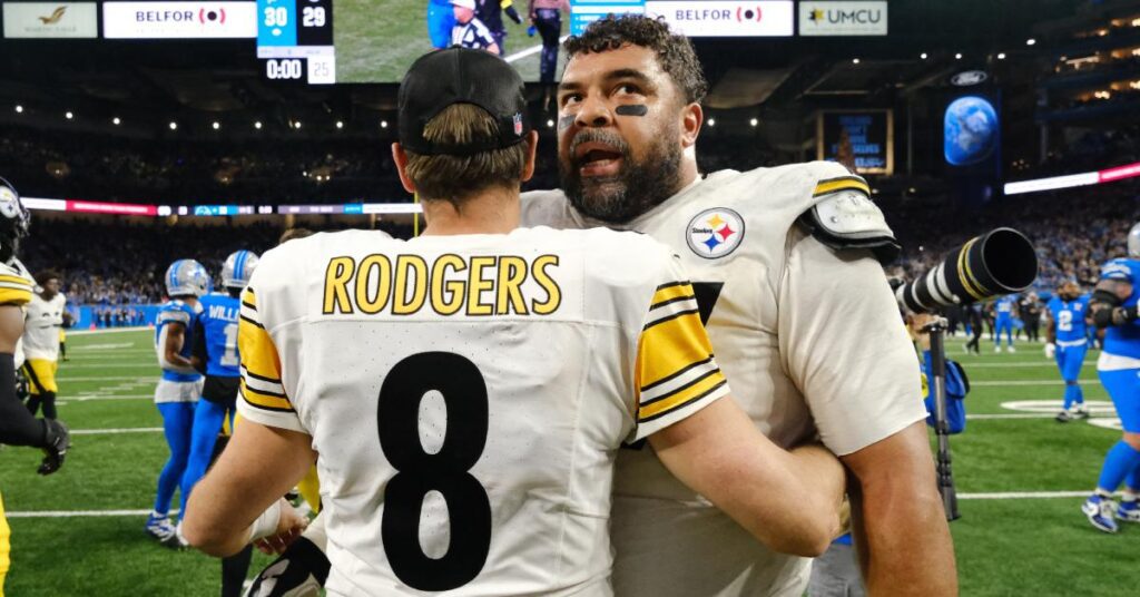Image of Cam Heyward appreciates Aaron Rodgers' 'leadership.'