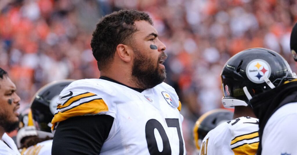 Image of Cam Heyward reveals how he manages his asthma during NFL season.