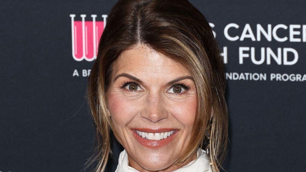 image of Lori Loughlin is still 'angry' at her ex, a source claims.