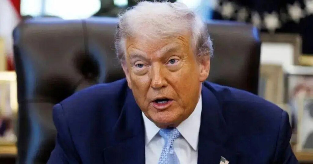 Photo of Donald Trump slammed an ABC reporter while speaking in Iowa.