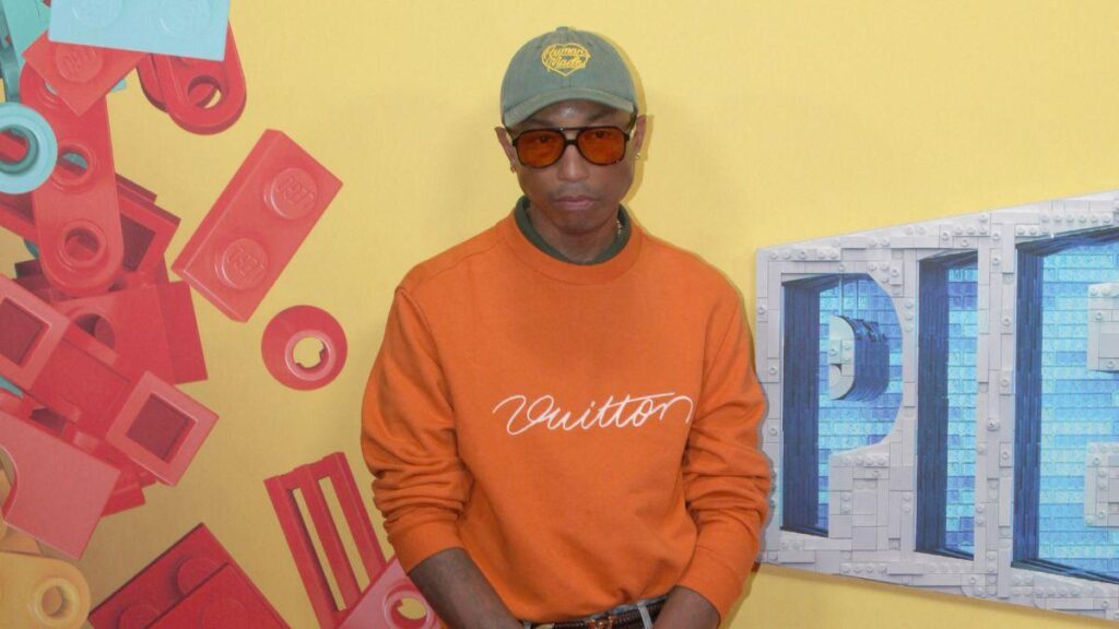 Photo of The singer targeted 'the leaders' of the country in his acceptance speech.