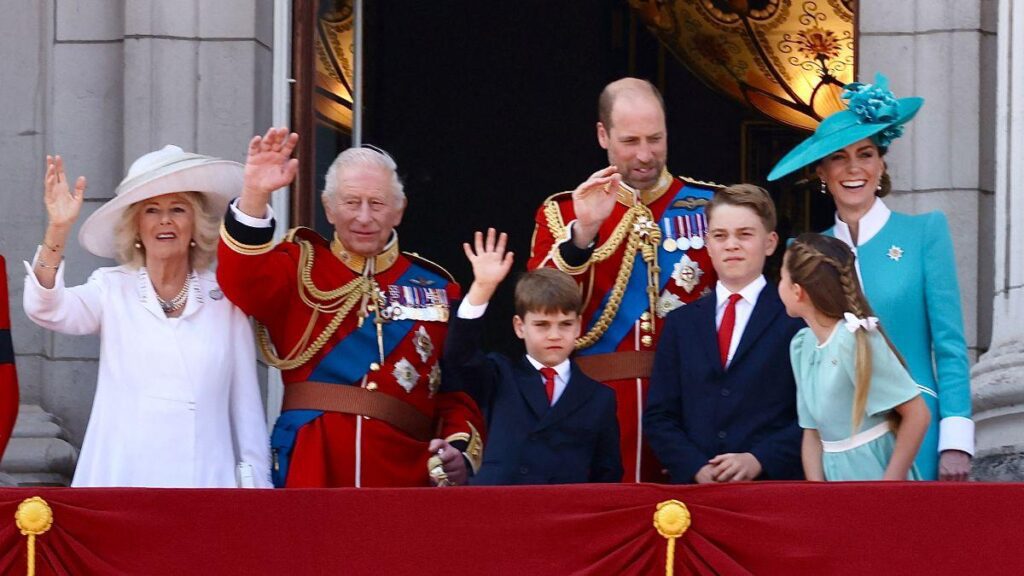 Image of King Charles and Princess Kate were diagnosed with cancer.