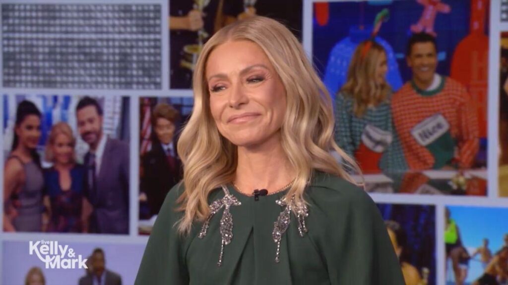 Image of Kelly Ripa was emotional at the beginning of her 25th anniversary special.