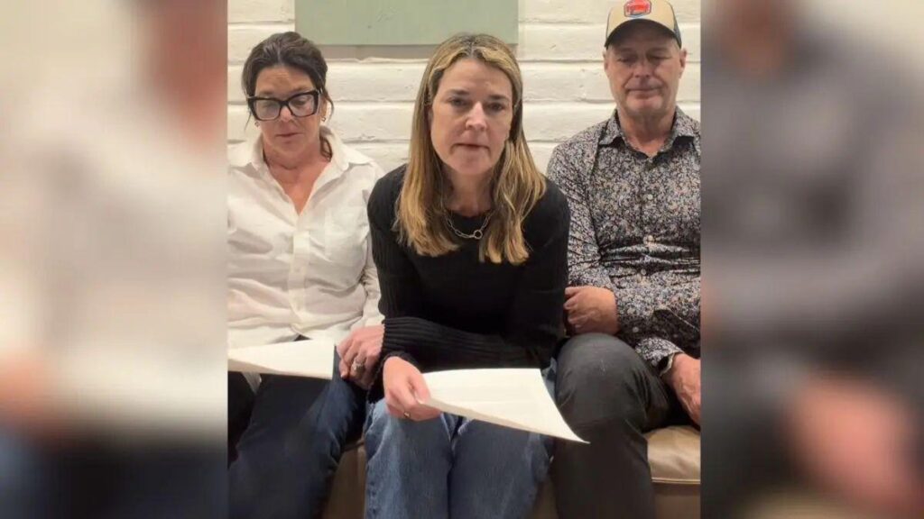 Photo of Savannah Guthrie's family members are likely keeping some information from the public, a body language expert shared.