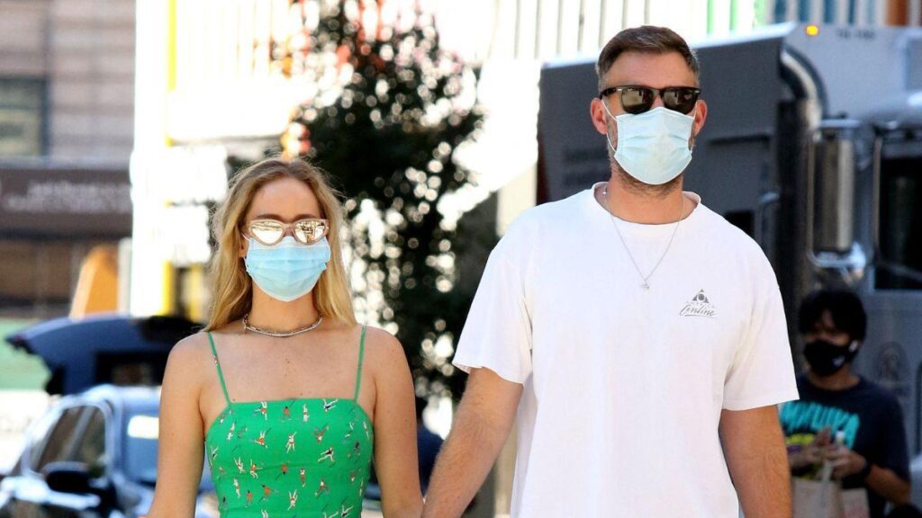 who is jennifer lawrence husband all about cooke maroney