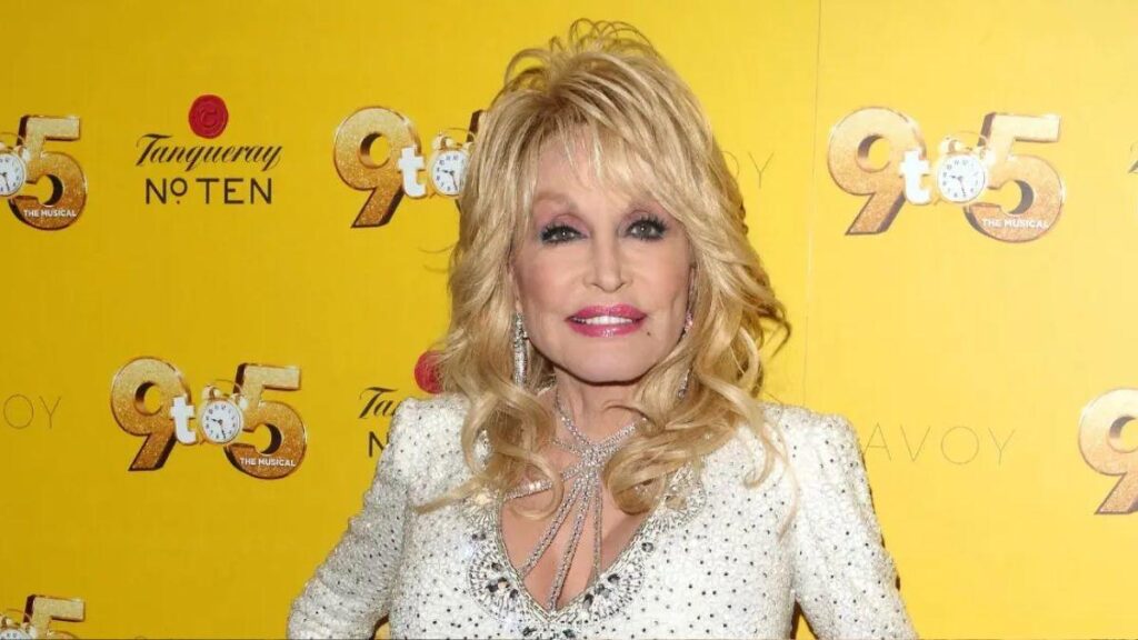 image of Dolly Parton says she's 'not thinking' about getting old.