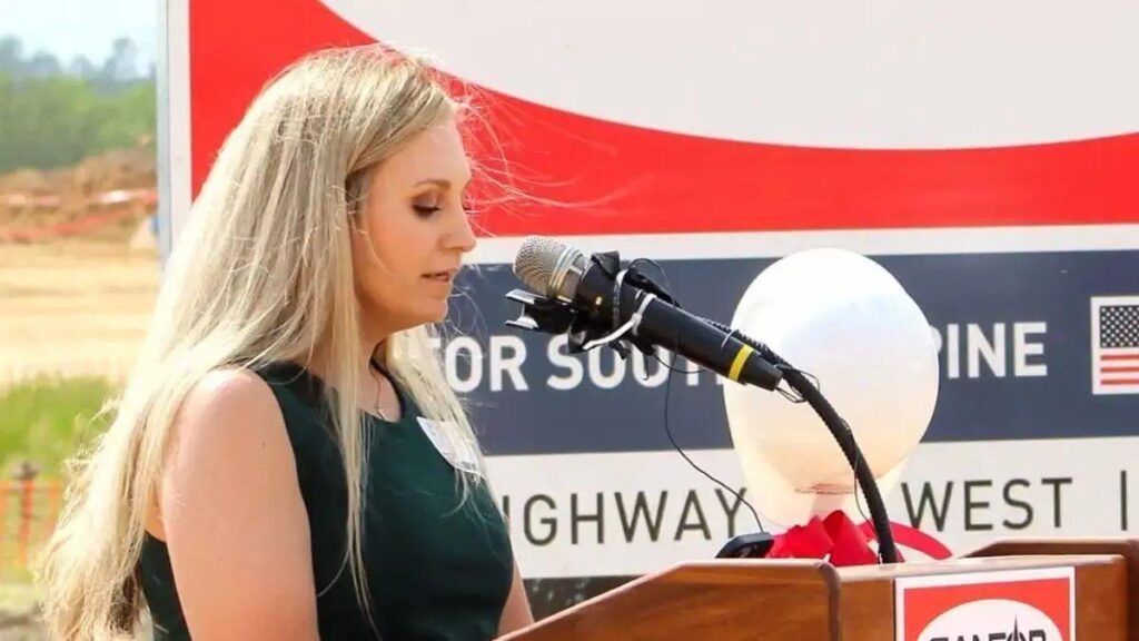 image of There is allegedly footage of Misty Roberts having s-- with the minor.