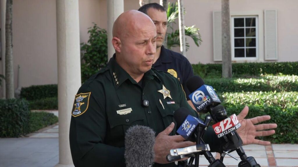 Image of Martin County Sheriff John Budensiek addressed the media in a news conference shortly after Tiger Woods' crash.